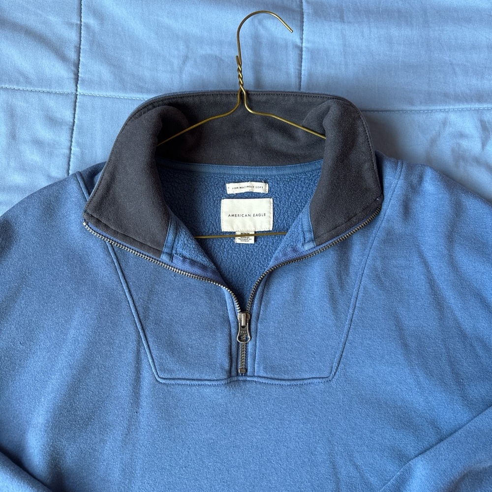 American Eagle Outfitters Blue and Black Zip Up Sweater